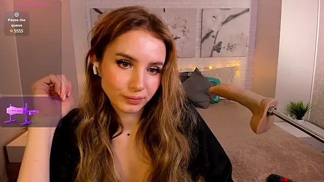 Betty June online show from 15, 2, 2025