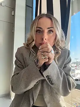 EmaSalis online show from 9, 3, 2026