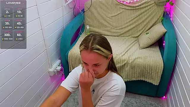 Misss Vikk online show from 12, 9, 2025