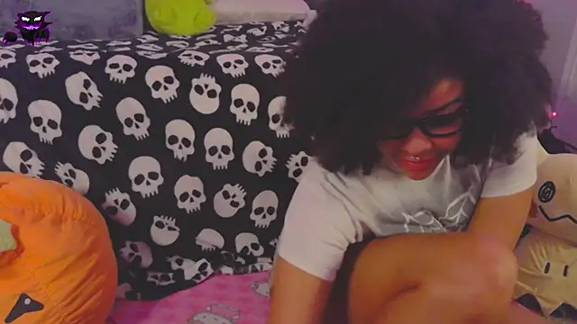 Snapshot of N1NT3NDH03 chatting on 17, 12, 2024 N1NT3NDH03 online show from 17, 12, 2024