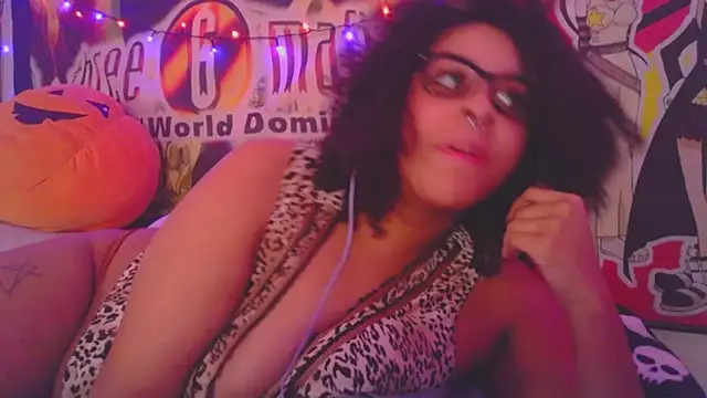 Snapshot of N1NT3NDH03 chatting on 26, 12, 2024 N1NT3NDH03 online show from 26, 12, 2024