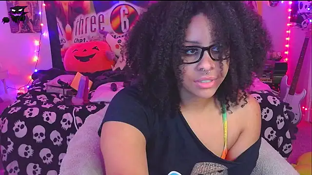 Snapshot of N1NT3NDH03 chatting on 18, 1, 2025 N1NT3NDH03 online show from 18, 1, 2025