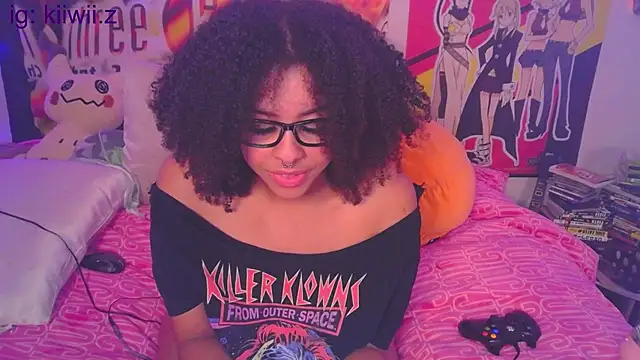 Snapshot of N1NT3NDH03 chatting on 11, 2, 2025 N1NT3NDH03 online show from 11, 2, 2025