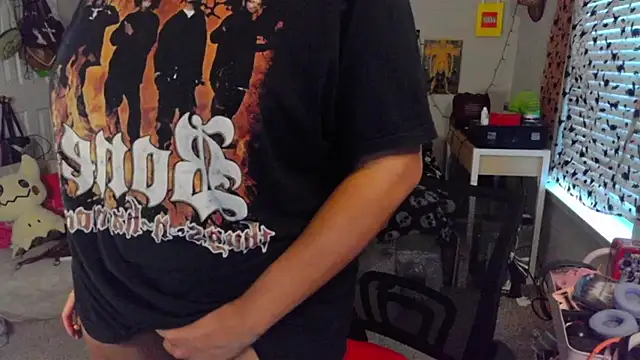 Snapshot of N1NT3NDH03 chatting on 25, 9, 2025 N1NT3NDH03 online show from 25, 9, 2025