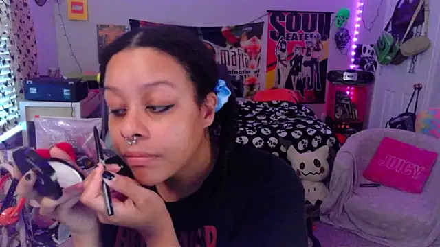 Snapshot of N1NT3NDH03 chatting on 6, 10, 2025 N1NT3NDH03 online show from 6, 10, 2025