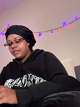 Snapshot of N1NT3NDH03 chatting on 28, 11, 2025 N1NT3NDH03 online show from 28, 11, 2025