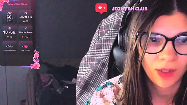 MollyLollipop online show from 24, 11, 2025