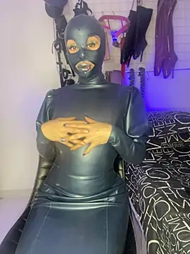 mylatexpleasure online show from 1, 8, 2026