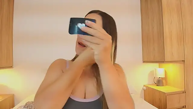 Isabella Harley online show from 16, 9, 2025