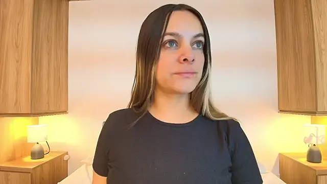 Isabella Harley online show from 26, 9, 2025