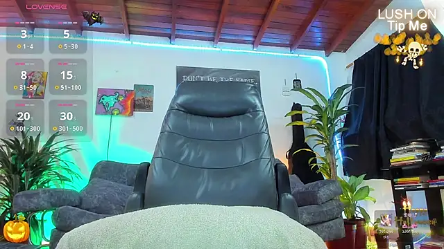 RyanCarter  online show from 31, 10, 2025