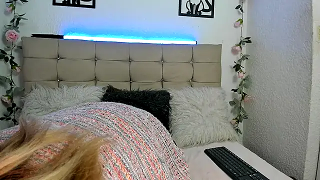 yayita mature online show from 27, 9, 2025