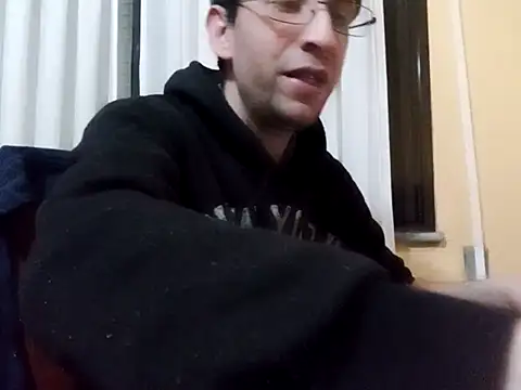 Snapshot of White_rabbit_ chatting on 15, 3, 2025 White rabbit  online show from 15, 3, 2025