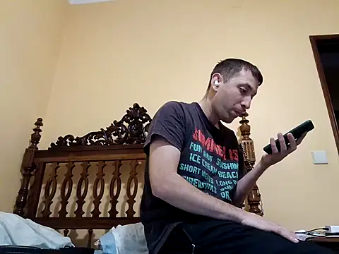 White rabbit  online show from 12, 11, 2025