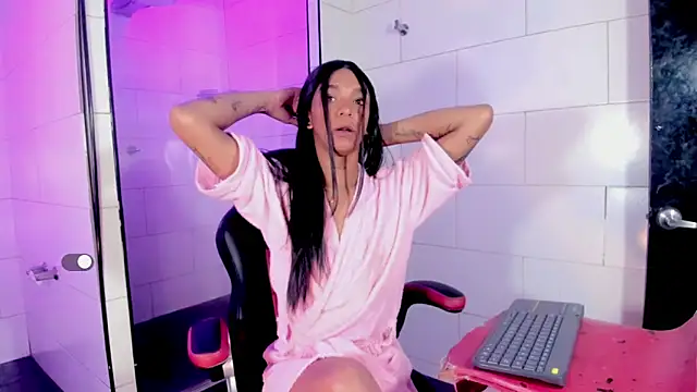 Snapshot of nickyminach_ chatting on 28, 4, 2026 nickyminach online show from 28, 4, 2026