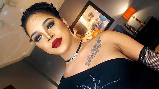 Snapshot of MarryQueen22 chatting on 25, 11, 2025 MarryQueen22 online show from 25, 11, 2025