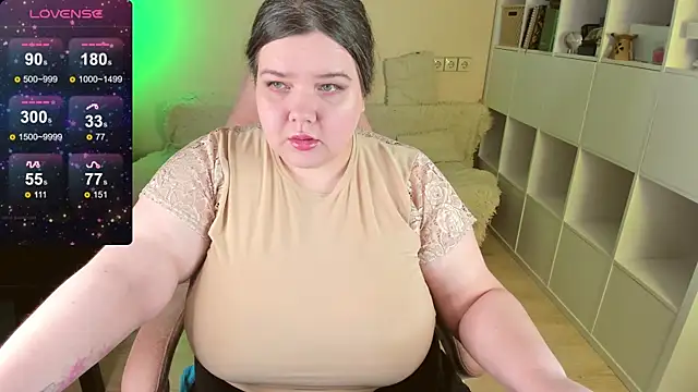 Snapshot of PlumPie chatting on 26, 2, 2025 PlumPie online show from 26, 2, 2025