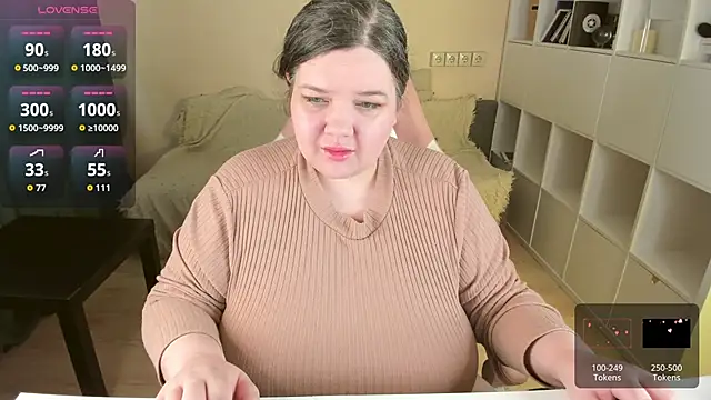 Snapshot of PlumPie chatting on 14, 9, 2025 PlumPie online show from 14, 9, 2025