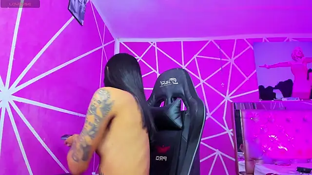 Ortegakim online show from 13, 9, 2025