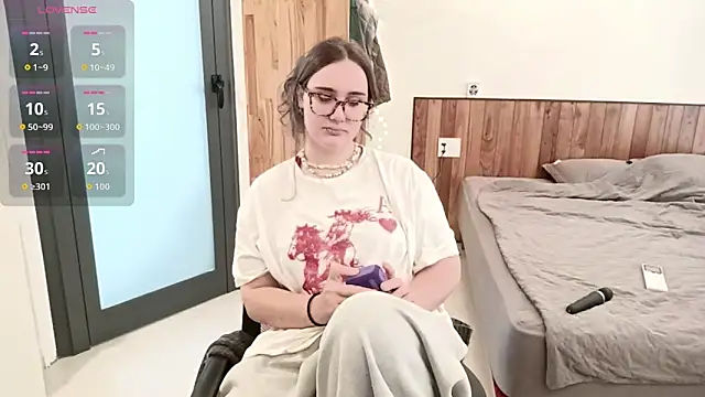 mia boone online show from 23, 3, 2026