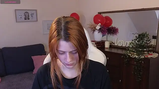 doll lesli online show from 23, 2, 2025