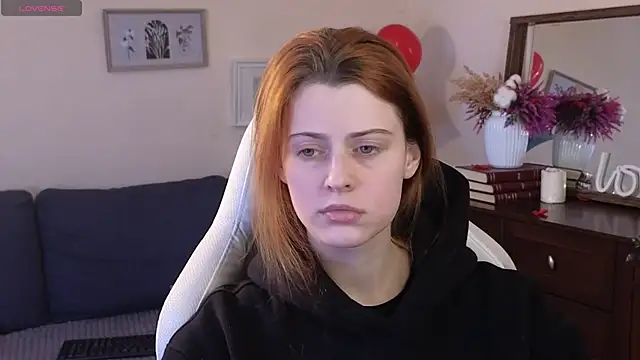 doll lesli online show from 25, 2, 2025