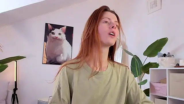 doll lesli online show from 18, 4, 2026