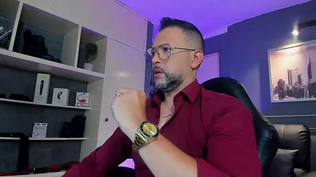 Snapshot of MrFrank_tattoo chatting on 27, 10, 2025 MrFrank tattoo online show from 27, 10, 2025