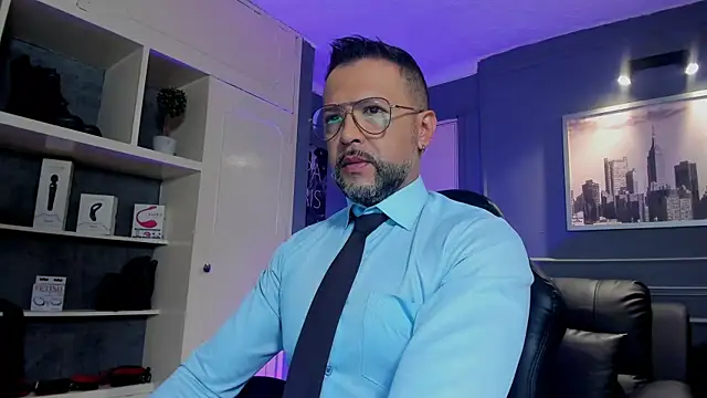 Snapshot of MrFrank_tattoo chatting on 31, 10, 2025 MrFrank tattoo online show from 31, 10, 2025