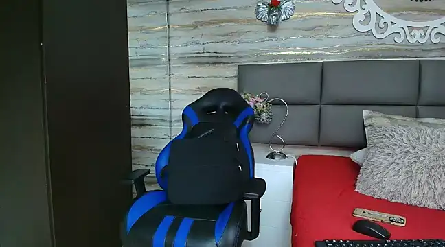 Snapshot of oliver__brown chatting on 11, 3, 2025 oliver brown online show from 11, 3, 2025