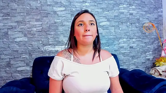 LizzRouse online show from 22, 2, 2025