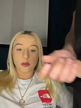 Strongqueen online show from 14, 2, 2025