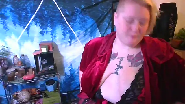 Snapshot of buxombosums chatting on 15, 12, 2025 buxombosums online show from 15, 12, 2025