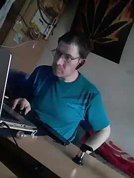 Snapshot of schmidtler35 chatting on 19, 12, 2025 schmidtler35 online show from 19, 12, 2025