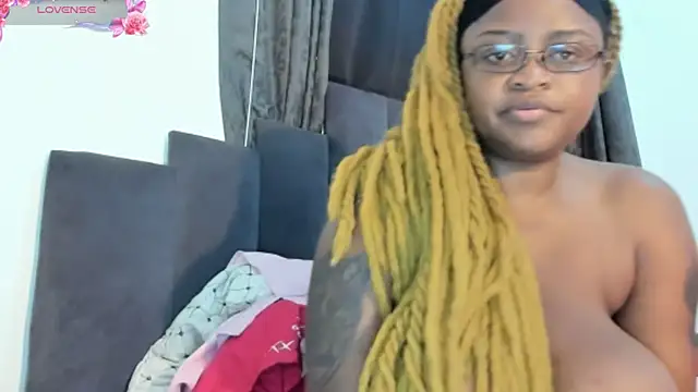 CuteBustyBabes online show from 26, 12, 2024