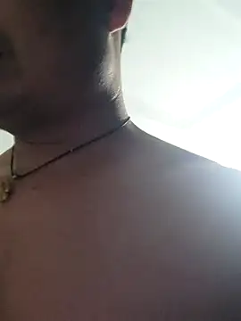 Snapshot of guozuo chatting on 17, 9, 2025 guozuo online show from 17, 9, 2025