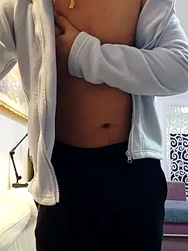 Snapshot of guozuo chatting on 6, 11, 2025 guozuo online show from 6, 11, 2025