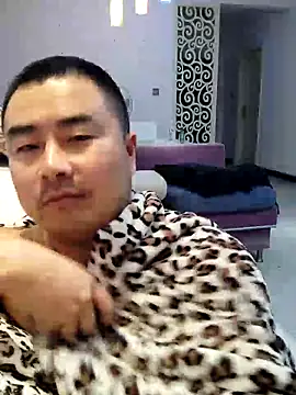 Snapshot of guozuo chatting on 16, 11, 2025 guozuo online show from 16, 11, 2025