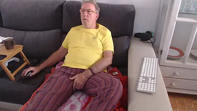 Nudelschwanz online show from 11, 2, 2025