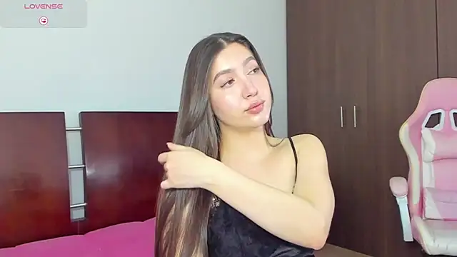 Snapshot of alice-love1 chatting on 21, 9, 2025 alice-love1 online show from 21, 9, 2025