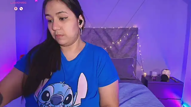Snapshot of emmajohnss chatting on 23, 3, 2025 emmajohnss online show from 23, 3, 2025