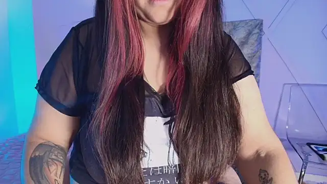 Snapshot of emmajohnss chatting on 9, 9, 2025 emmajohnss online show from 9, 9, 2025