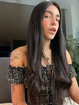 Snapshot of DaphneUwu chatting on 16, 6, 2026 DaphneUwu online show from 16, 6, 2026
