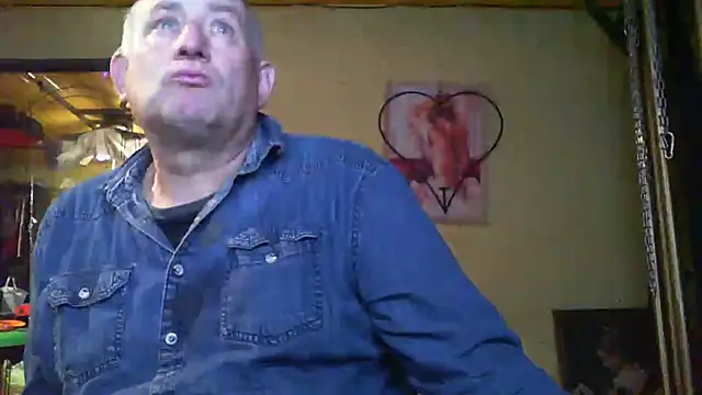 Snapshot of jeanlulu chatting on 6, 11, 2025 jeanlulu online show from 6, 11, 2025