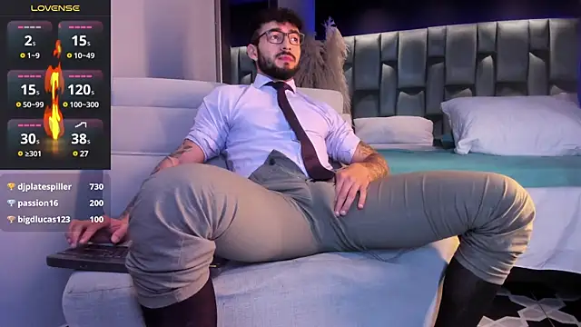 MarkWalker   online show from 7, 2, 2025