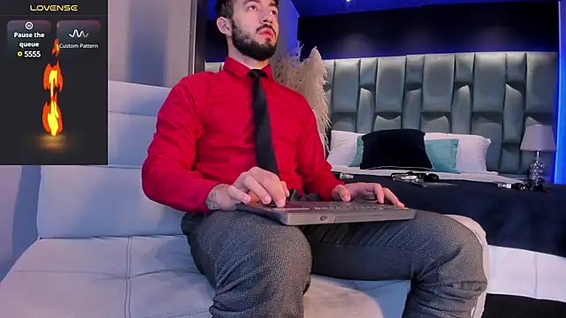 MarkWalker   online show from 10, 2, 2025