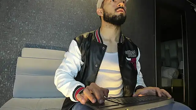 MarkWalker   online show from 17, 11, 2025