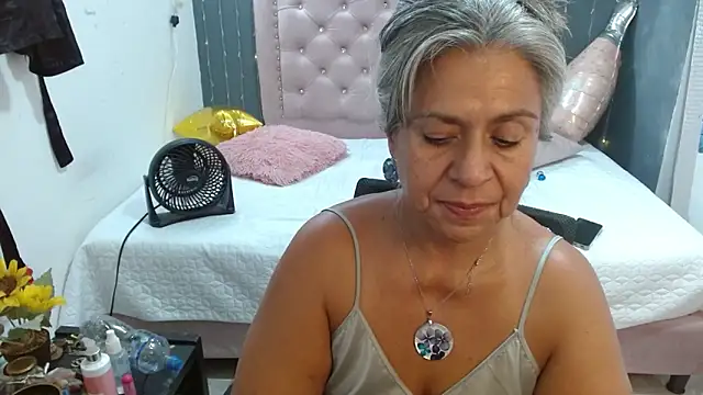 Snapshot of lalisha_96 chatting on 28, 4, 2026 lalisha 96 online show from 28, 4, 2026