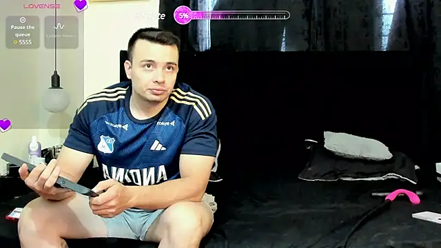 Snapshot of lissandthor13 chatting on 15, 2, 2025 lissandthor13 online show from 15, 2, 2025