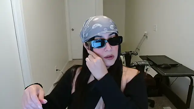 Sassy Latina online show from 16, 10, 2025